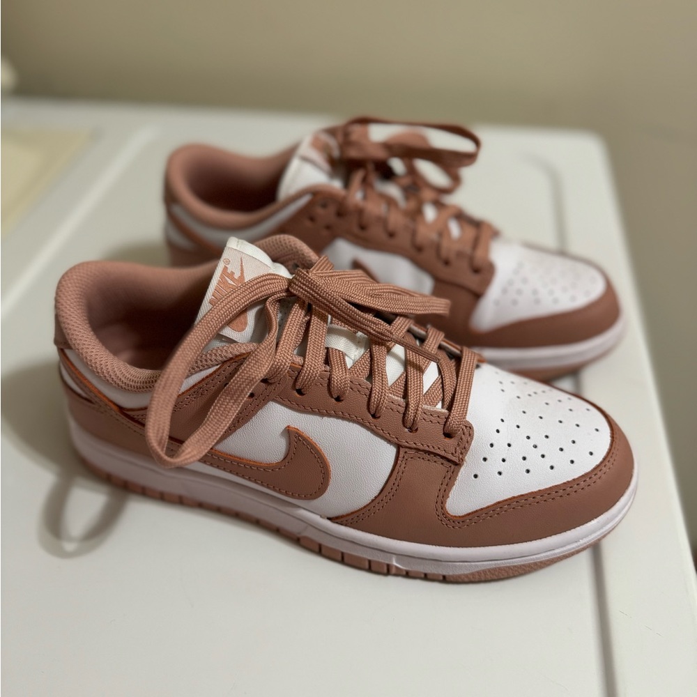 Nike Dunks Rose Whisper